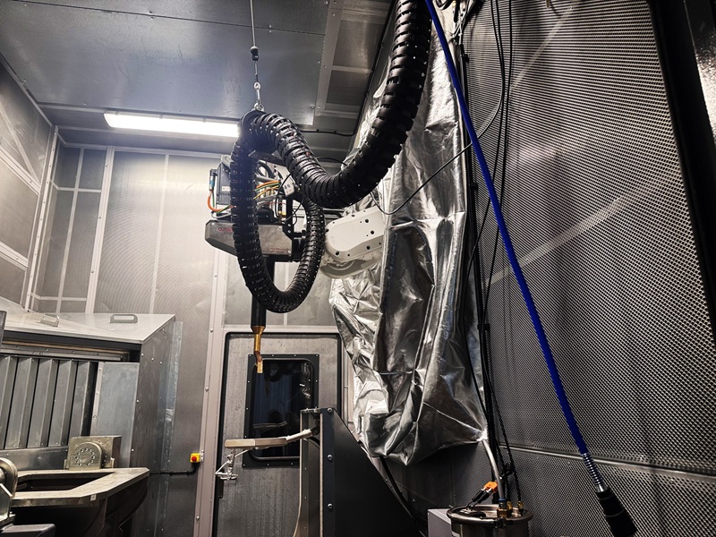 tyc5997太阳集团首页第二套等离子喷涂设备投产在即 双工作台提升效率